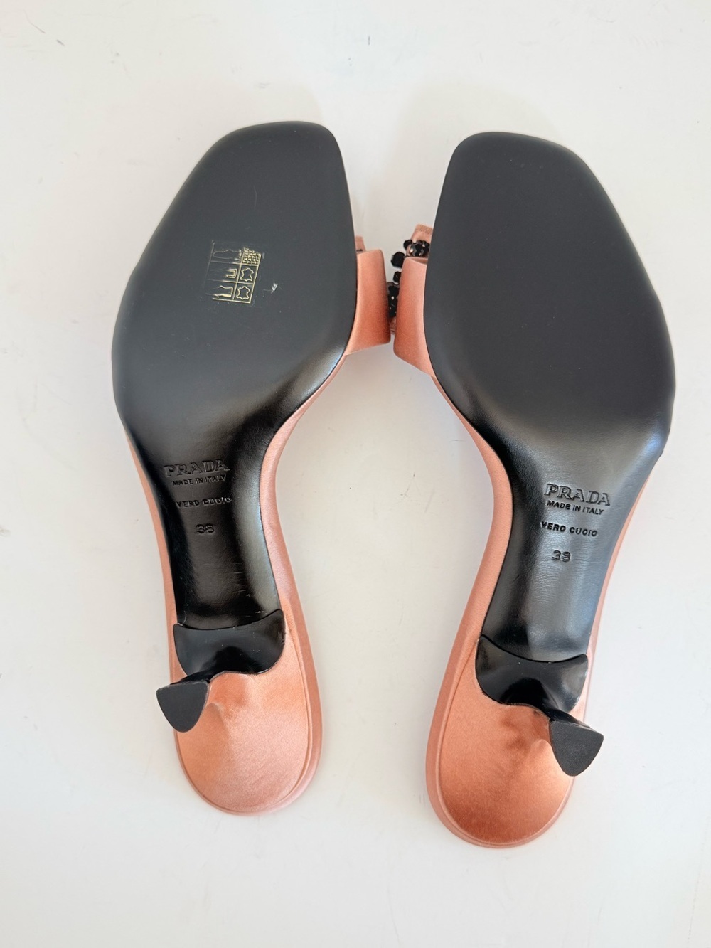 Prada Archive Pink Satin Crystal beaded Embellished bow Mule Heels EU 38 - Picture 8 of 11